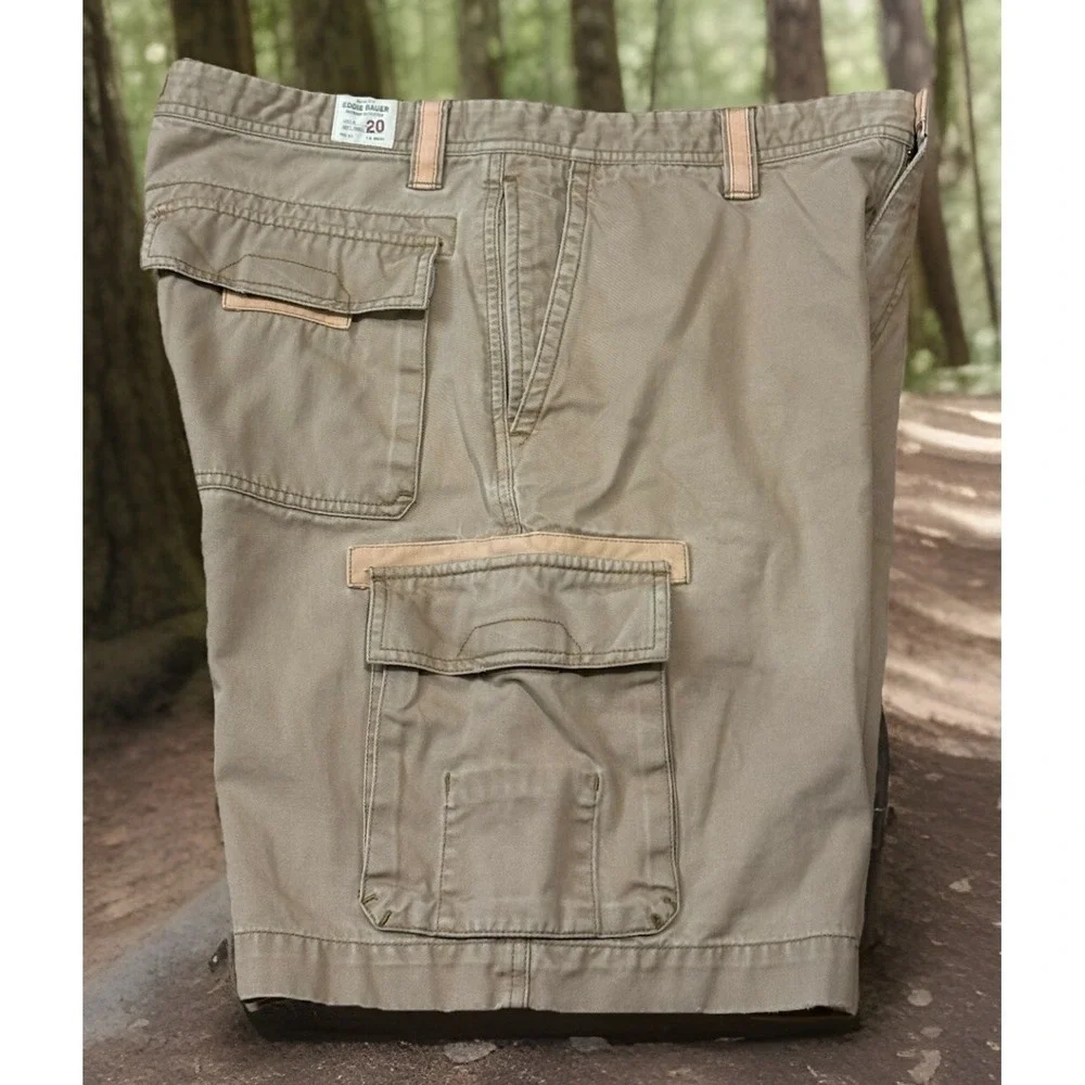 Eddie Bauer Mens 33 Cargo Shorts Beige Loose Fit Canvas Outdoor Outfitter Hiking